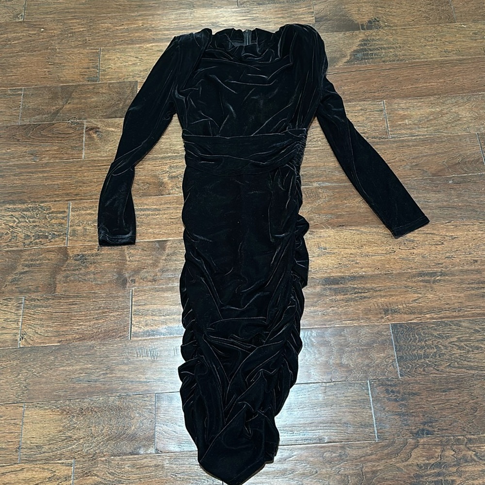 PrettyLittleThing Black Velvet Turtleneck Dress